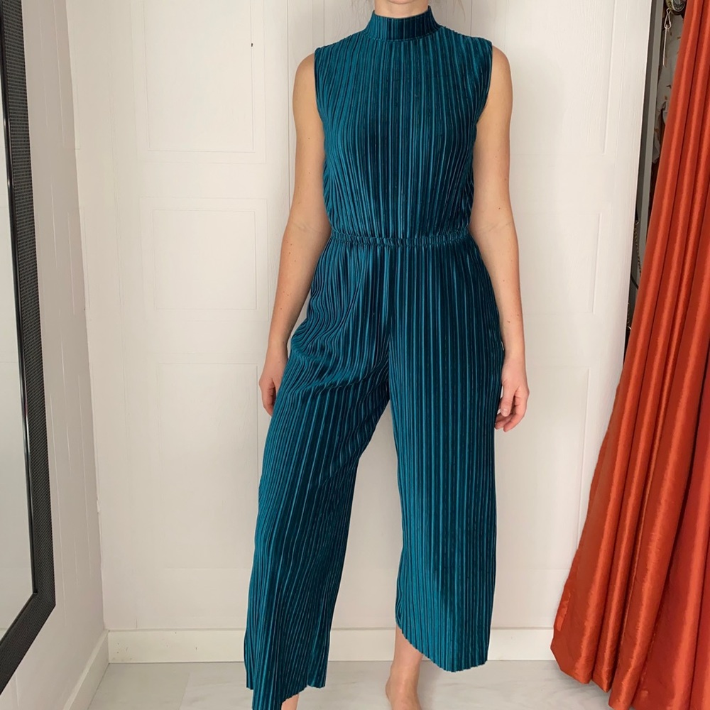 Jumpsuit / Romper